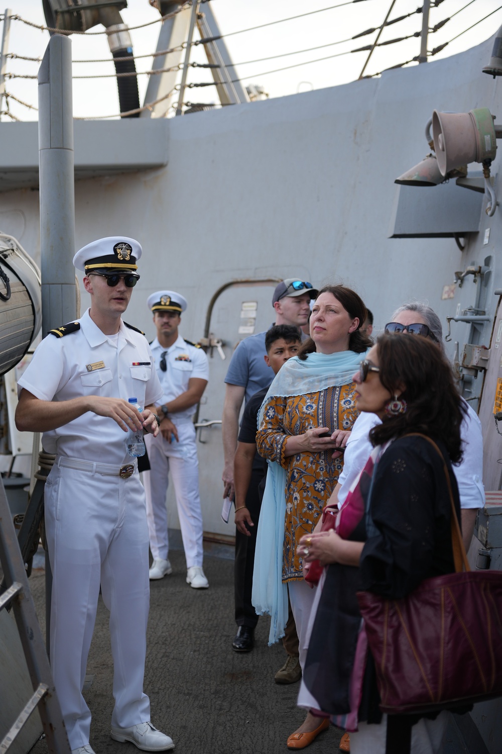 USS WAYNE E. MEYER HOSTS TOUR FOR US CONSULATE STAFF
