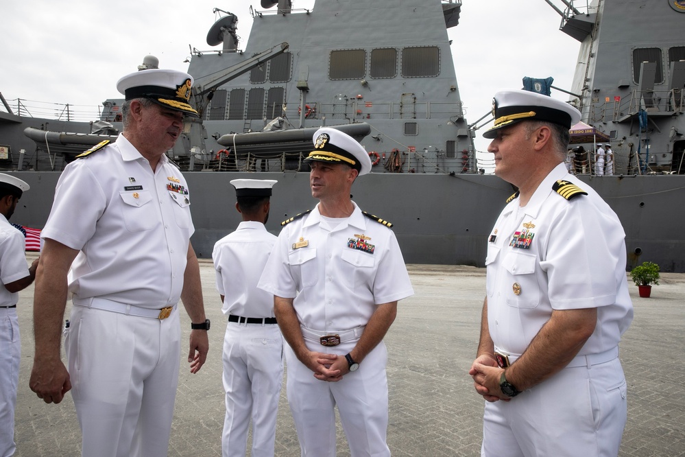 PAKISTAN NAVY WELCOMES USS WAYNE E. MEYER TO PAKISTAN