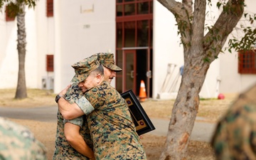 13th MEU Marines awarded Navy and Marine Corps Commendation Medals