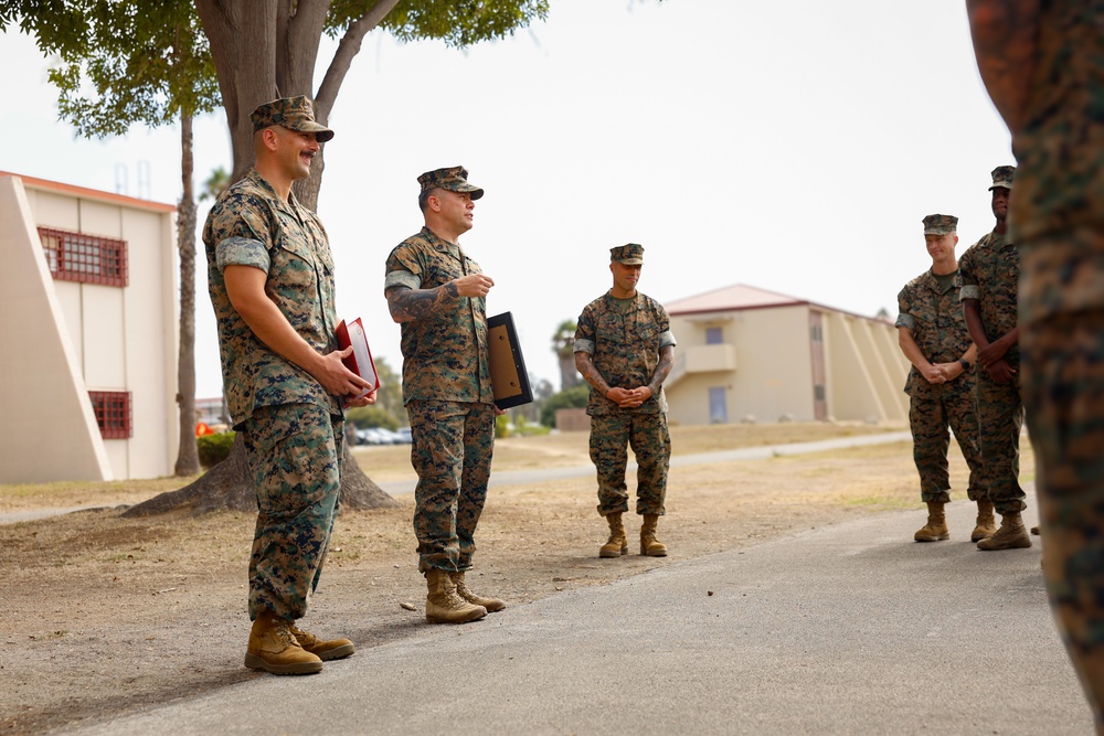 13th MEU Marines awarded Navy and Marine Corps Commendation Medals