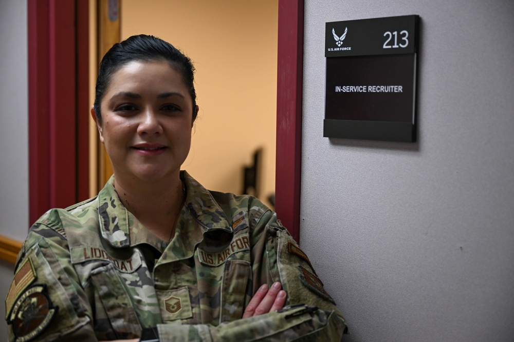 Eielson welcomes first in-service recruiter