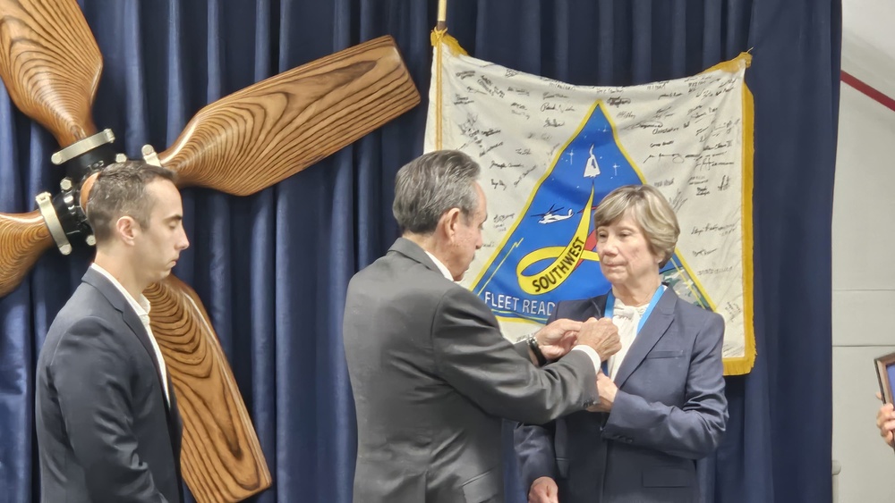FRCSW Employees Earn Navy Superior Civilian Service Award