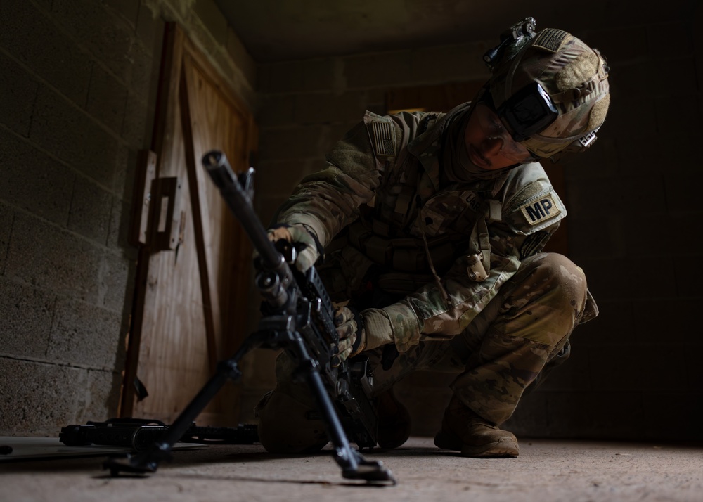 E2B M240
