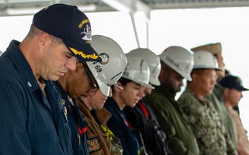 9/11 Memorial service onboard IKE