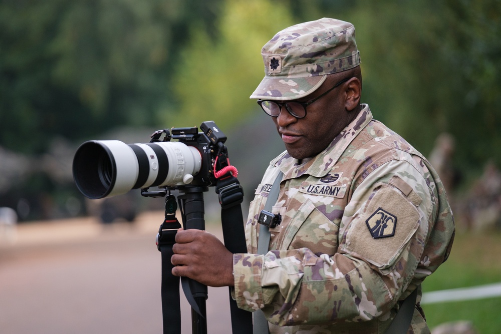 U.S. Army Soldiers test on weapons lanes for expert badges