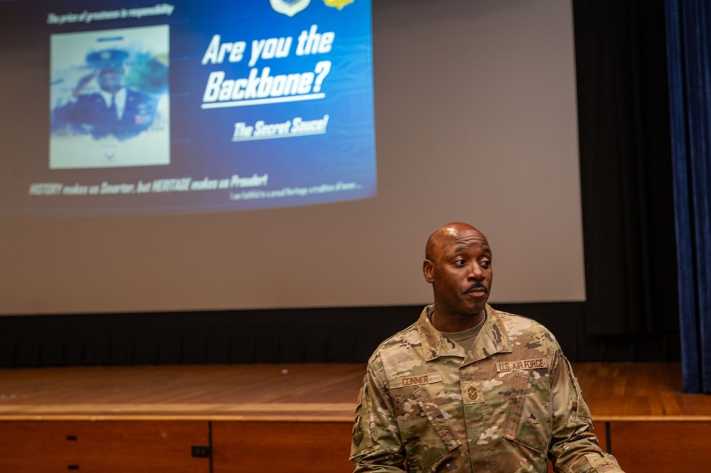 87 ABW Command Chief hosts NCO call