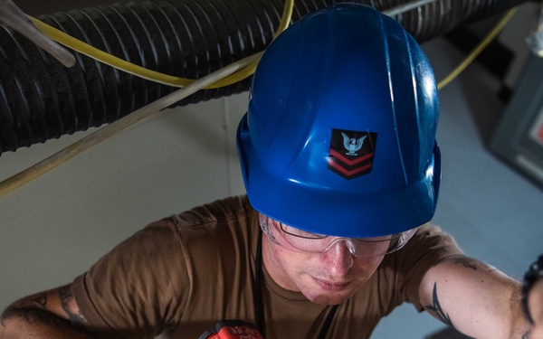 USS Ronald Reagan Sailors Improve Habitability Through Maintenance