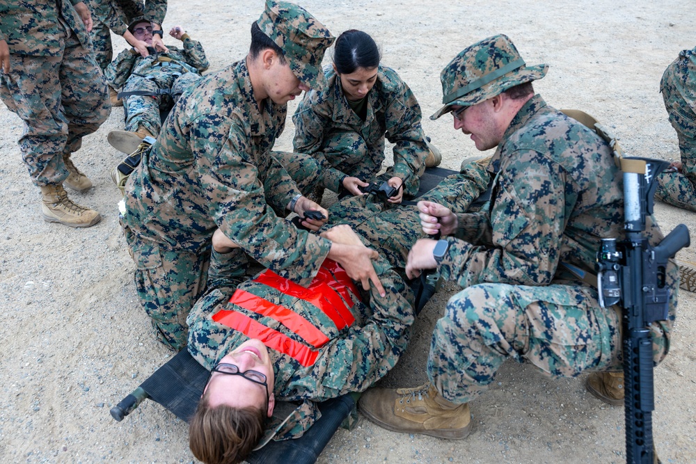 Marines and Sailors with CLB-7 and 1st Med Bn participate in a FEX