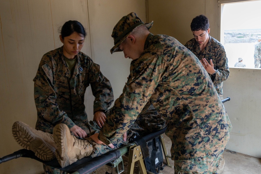 Marines and Sailors with CLB-7 and 1st Med Bn participate in a FEX