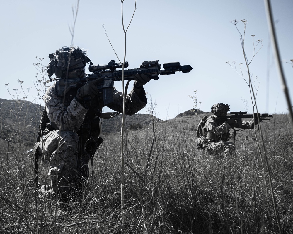 11th MEU Marines conduct Vertical Assault Raid Course