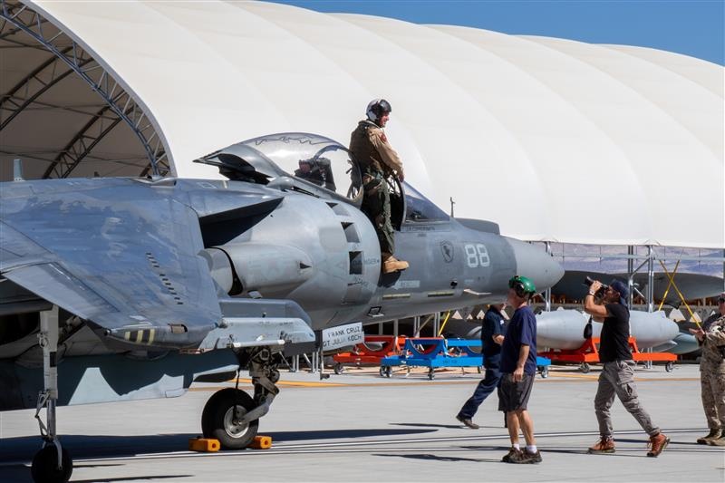 Farewell to the Harrier: VX-31 conducts final sundown flight
