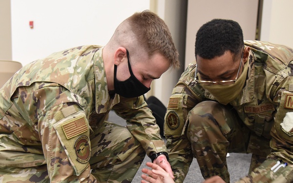 Airmen hone medical skills, care under fire