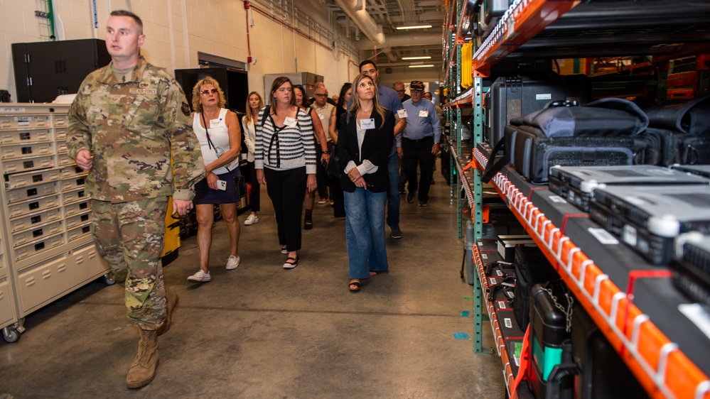 Travis conducts Honorary Commanders MXG Tour