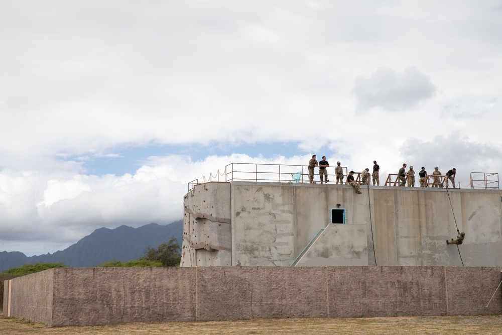 25th ID Enhances Readiness at Lightning Academy Air Assault Course