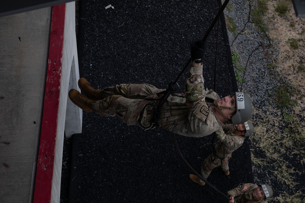 25th ID Enhances Readiness at Lightning Academy Air Assault Course