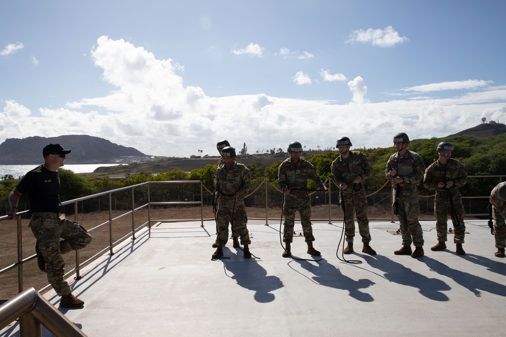 25th ID Enhances Readiness at Lightning Academy Air Assault Course