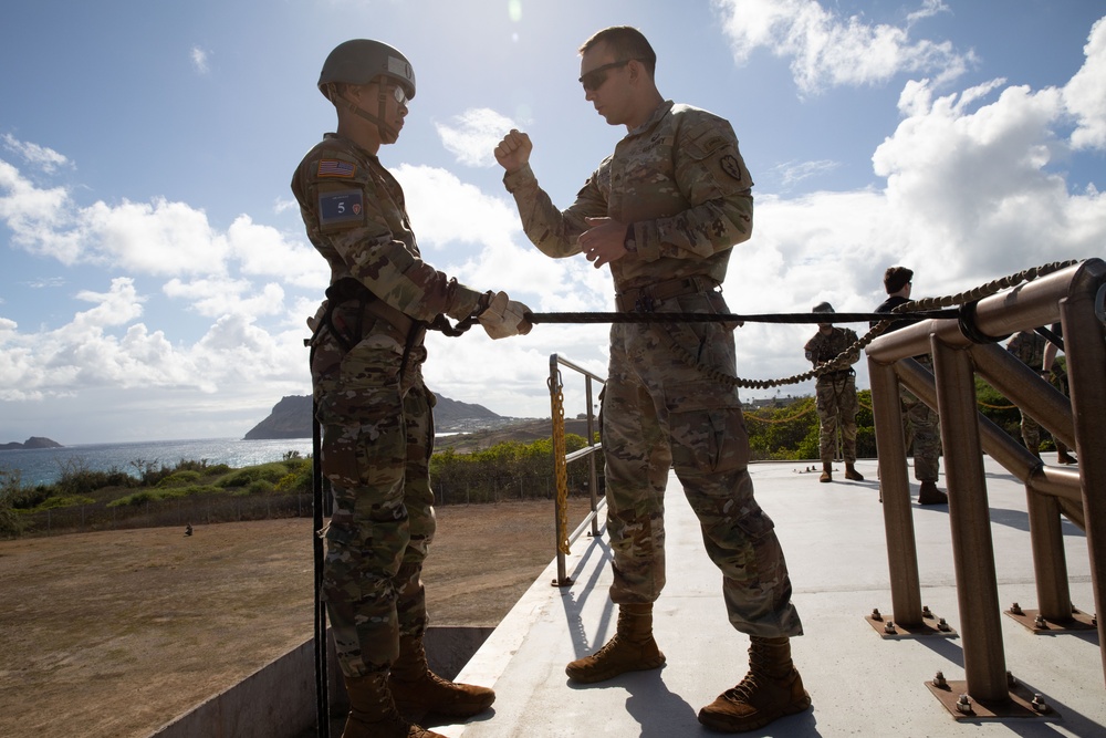 25th ID Enhances Readiness at Lightning Academy Air Assault Course