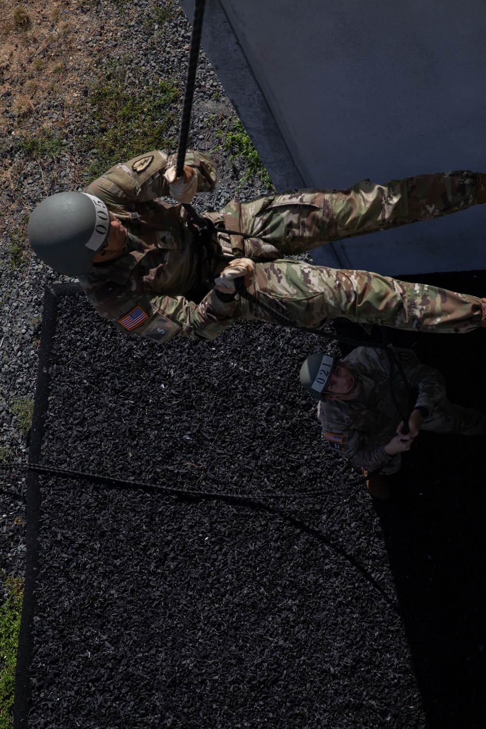 25th ID Enhances Readiness at Lightning Academy Air Assault Course