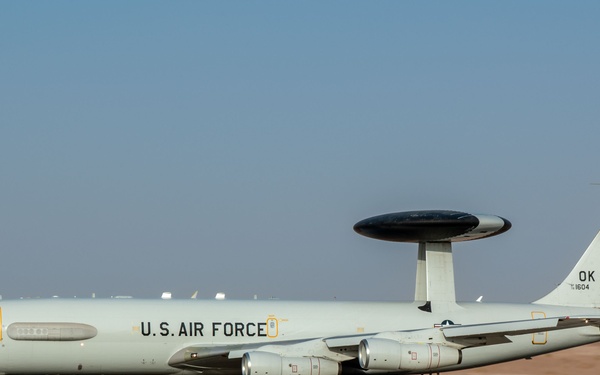 USAF, RSAF conduct integrated E-3 Sentry sorties
