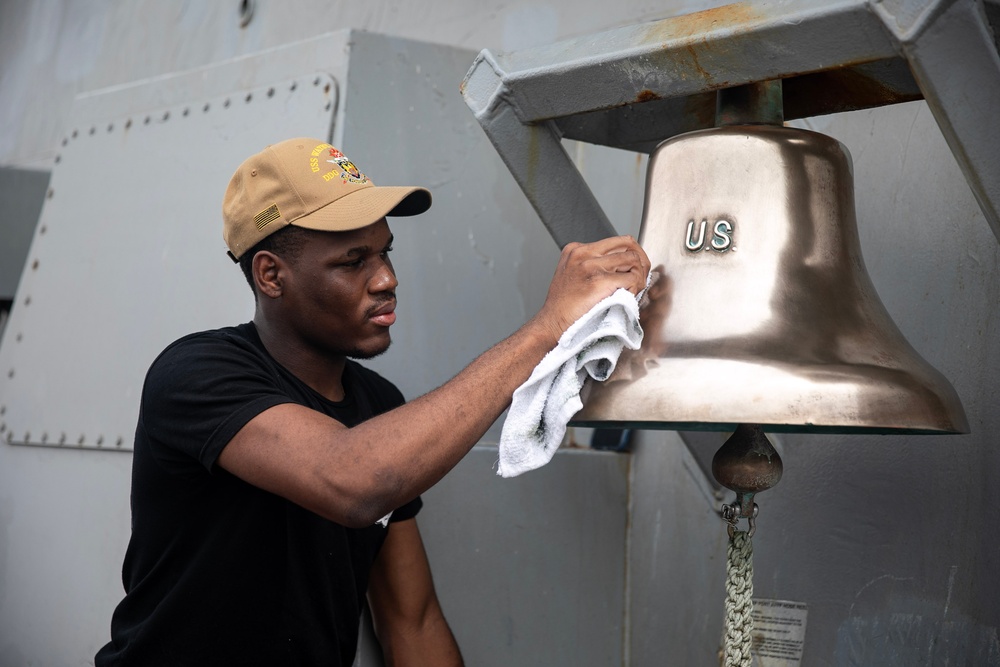 USS WAYNE E. MEYER CONDUCTS ROUTINE OPERATIONS