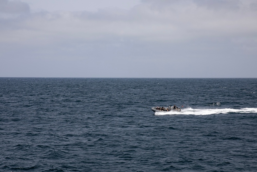 USS WAYNE E. MEYER SAILORS CONDUCT VBSS TRAINING