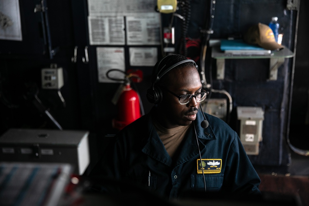 USS WAYNE E. MEYER CONDUCTS DAILY OPERATIONS