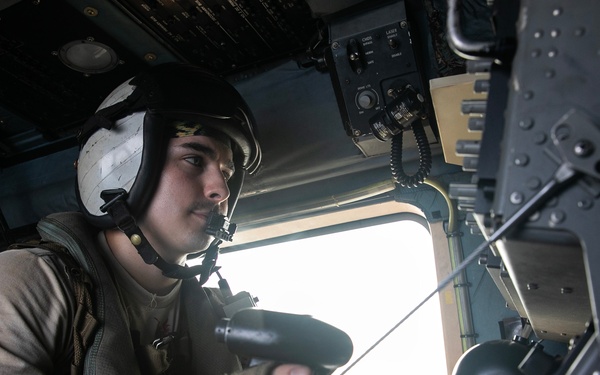 USS WAYNE E MEYER, HSM-73 CONDUCT FLIGHT OPERATIONS