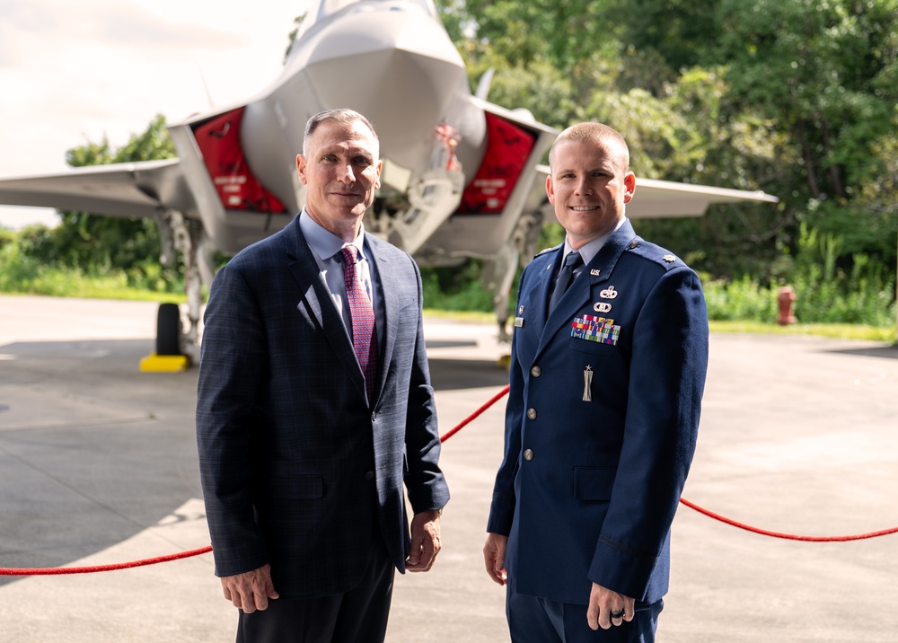 Honorary Commander Induction Ceremony