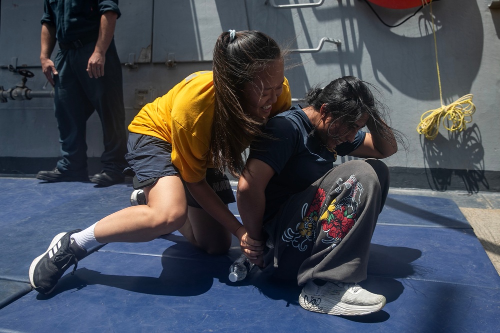 WAYNE E. MEYER CONDUCTS SRF-B COURSE