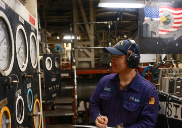 USS Iwo Jima Sailors Maintain Engineering Spaces