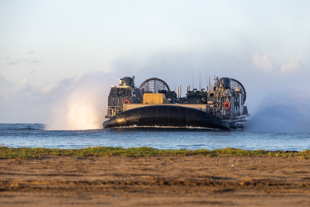 22nd MEU(SOC) | LAV Beach Insert for Amphibious Training in Puerto Rico