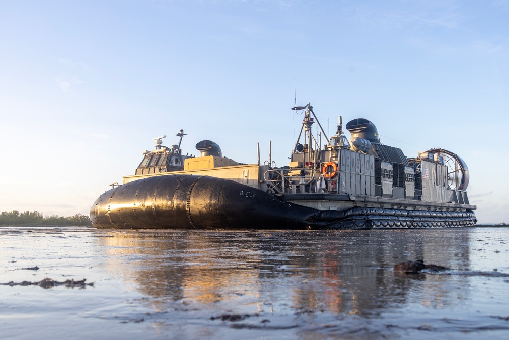 22nd MEU(SOC) | LAV Beach Insert for Amphibious Training in Puerto Rico