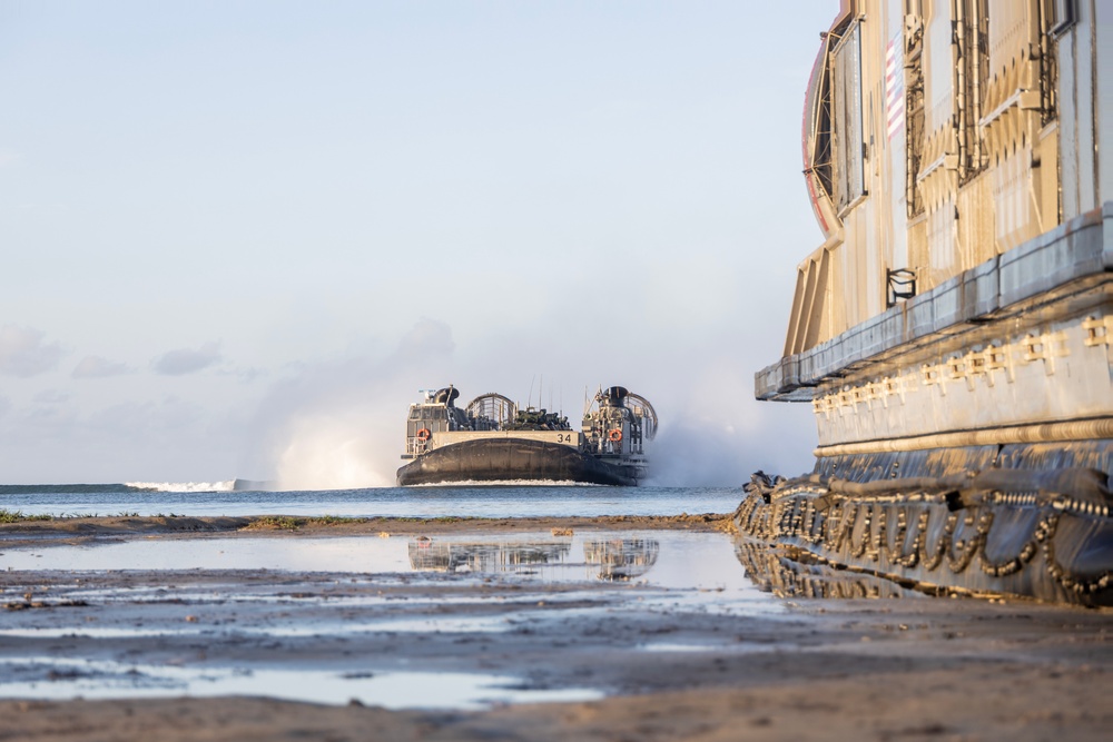22nd MEU(SOC) | LAV Beach Insert for Amphibious Training in Puerto Rico