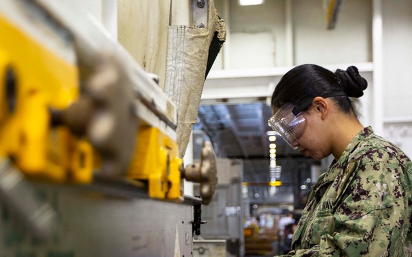 Abraham Lincoln conducts routine operations