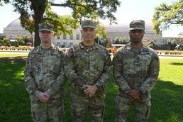 DC NATIONAL GUARD LEADERS RENDER AID TO INJURED MOTORCYCLIST ON I-395
