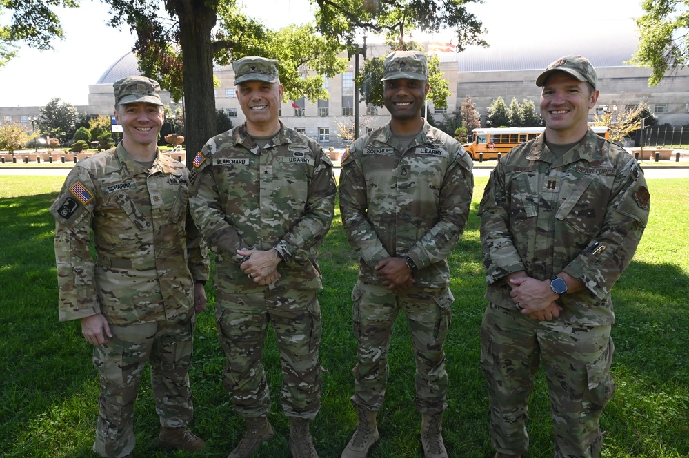 MILITARY LEADERS PROVIDE MEDICAL AID TO BICYCLIST IN ANACOSTIA PARK