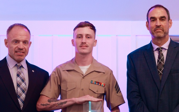 Oceanside Chamber of Commerce honors Camp Pendleton Marines