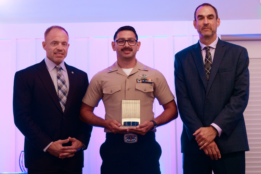 Oceanside Chamber of Commerce honors Camp Pendleton Marines