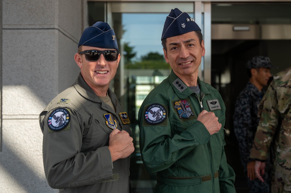 BG25: U.S., Japan and Australia perform Trilateral Exercise