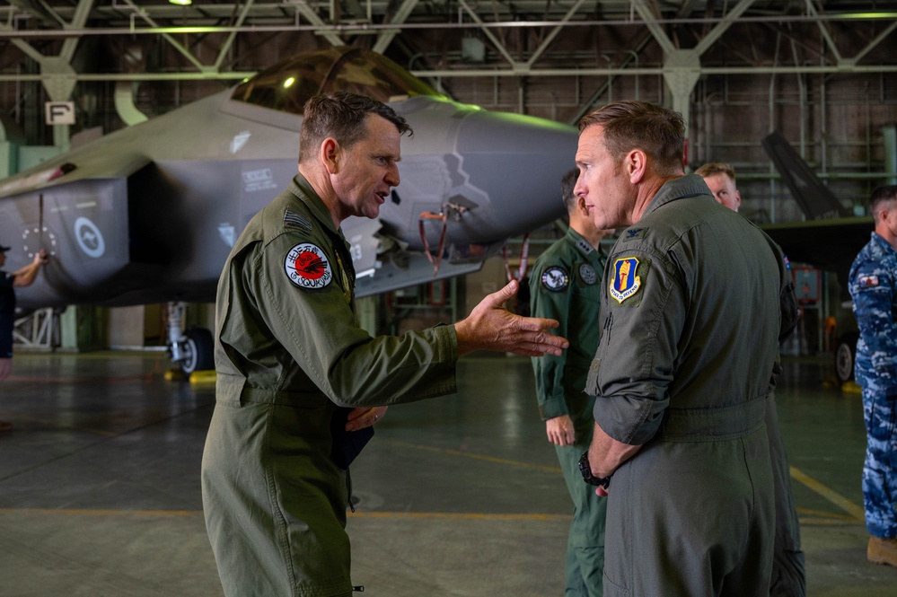 BG25: U.S., Japan and Australia perform Trilateral Exercise