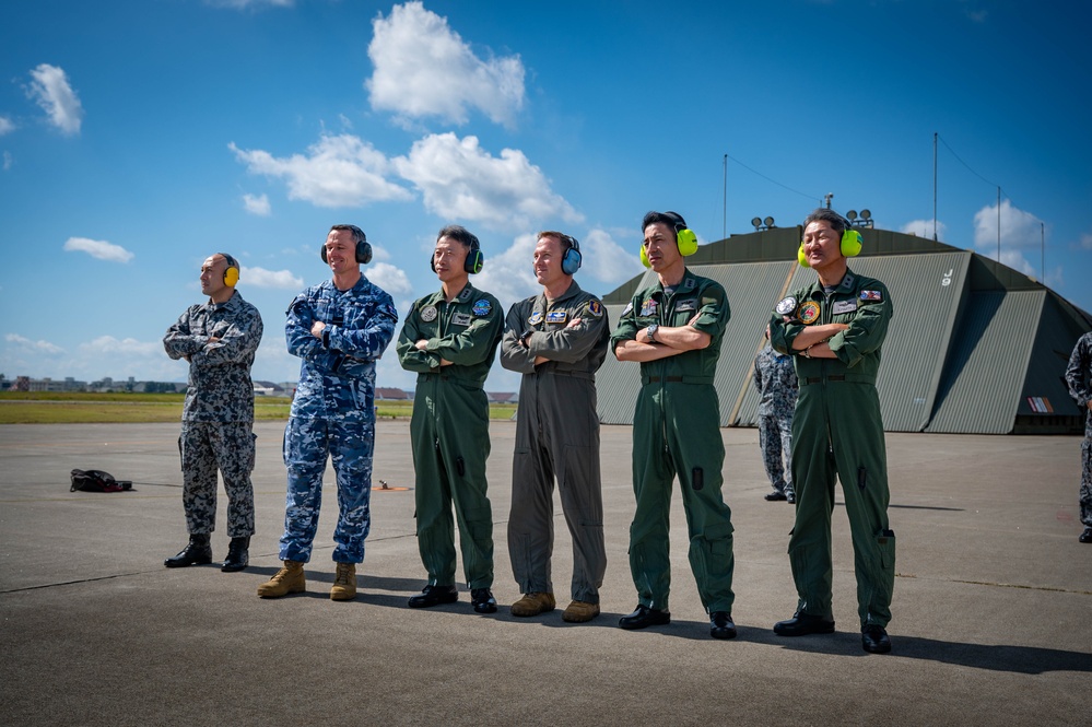 BG25: U.S., Japan and Australia perform Trilateral Exercise