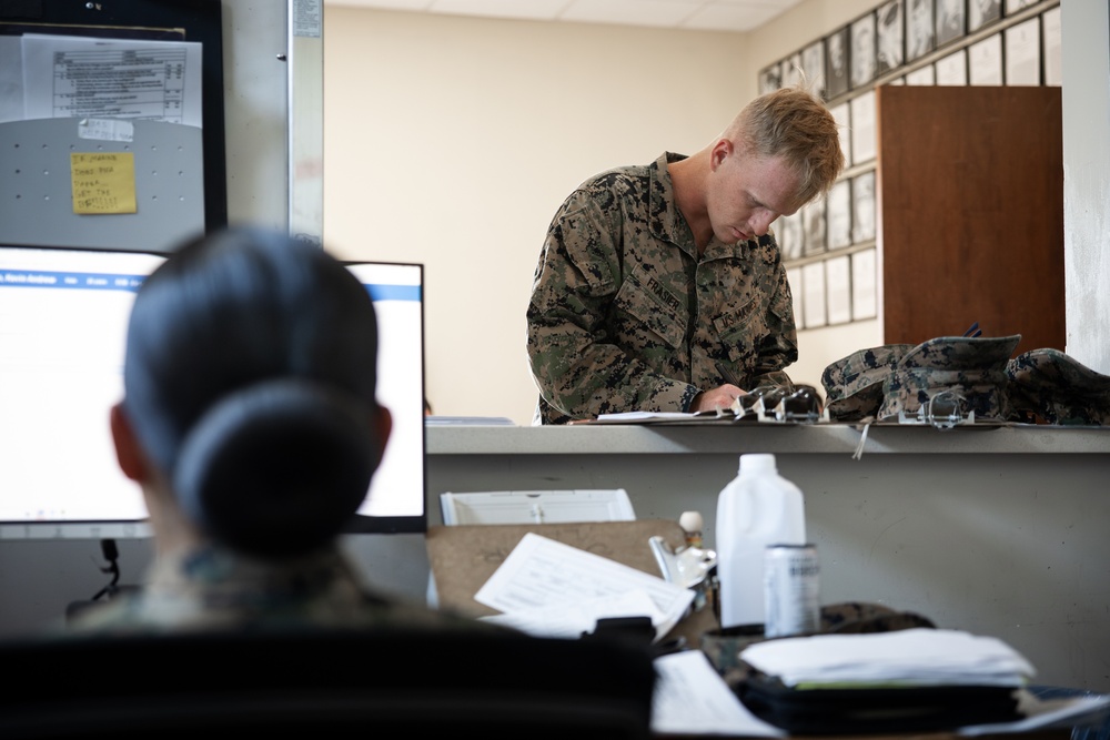 2/23 Marines Conduct Audiogram Tests