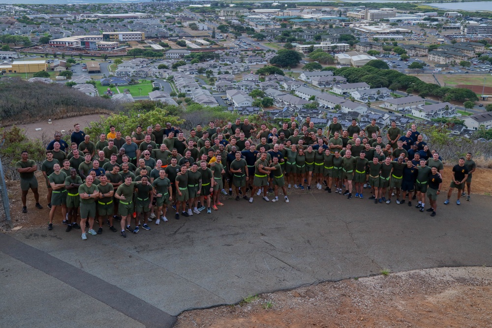 MAG-24 senior enlisted leaders climb Kansas Tower Hill