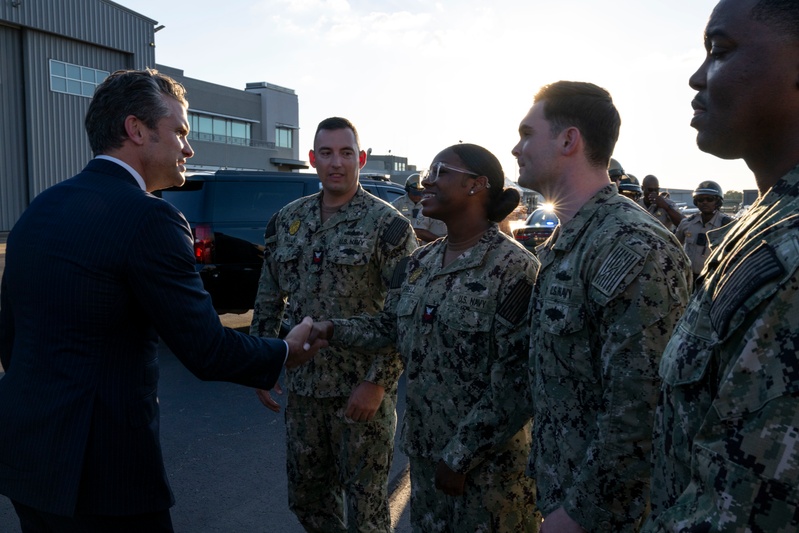 SW Hegseth, AG Bondi, WH DCoS Miller Travel to Memphis
