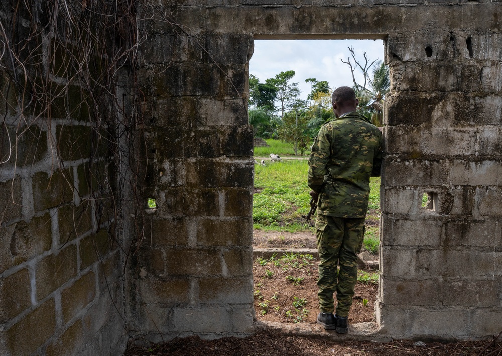 Strengthening Partnerships: U.S. and Gabonese Agence National des Parcs Nationaux Complete JCET