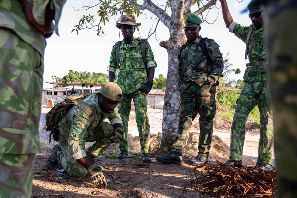 Strengthening Partnerships: U.S. and Gabonese Agence National des Parcs Nationaux Complete JCET