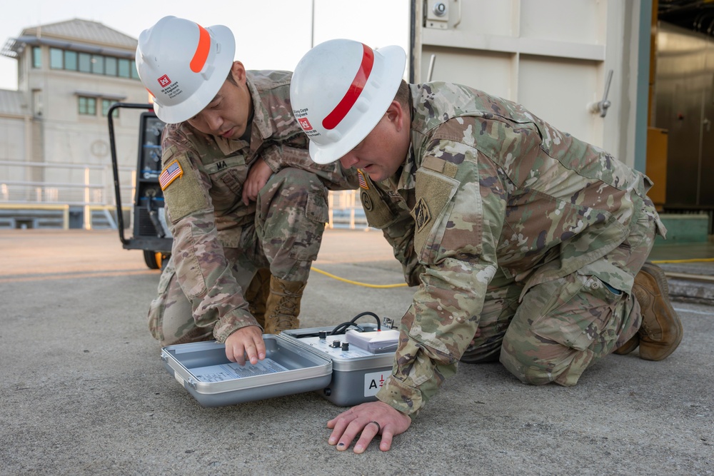 USACE tests circuit breakers at McAlpine Locks and Dam