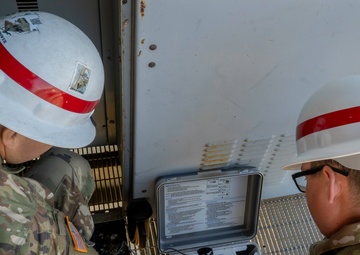 USACE tests circuit breakers at McAlpine Locks and Dam