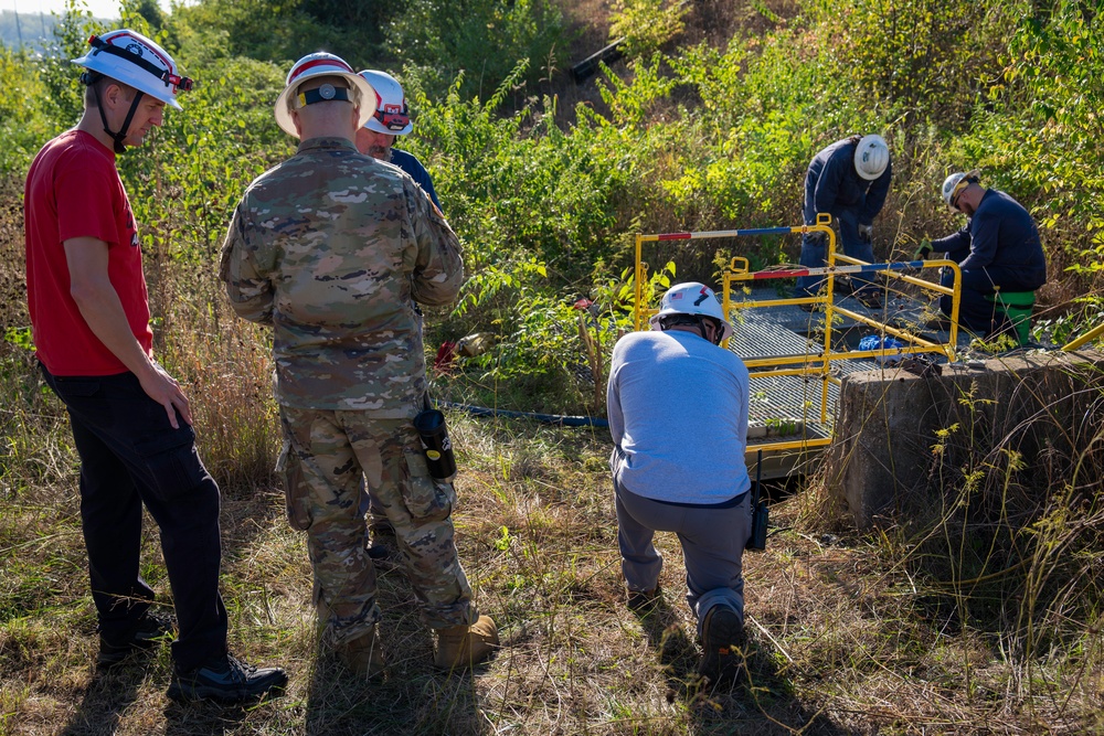 USACE tests circuit breakers at McAlpine Locks and Dam