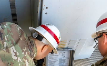 USACE tests circuit breakers at McAlpine Locks and Dam